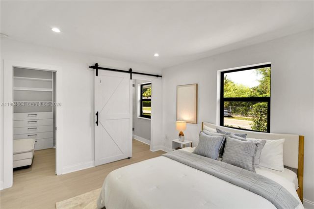 10 NW 100th St, Miami Shores, FL 33150