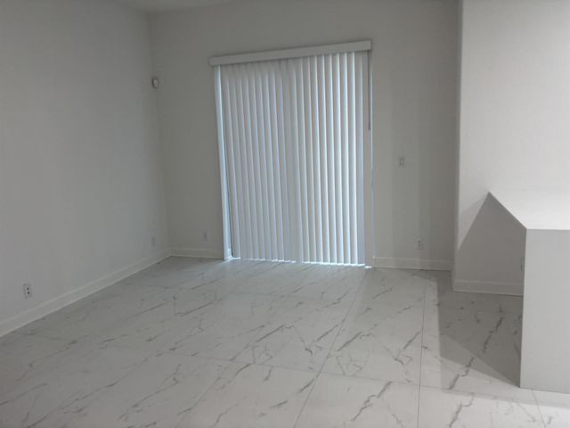 2789 Eagle Rock Circle 207, West Palm Beach, FL 33411
