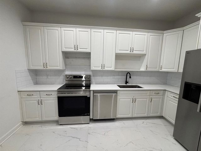 2789 Eagle Rock Circle 207, West Palm Beach, FL 33411