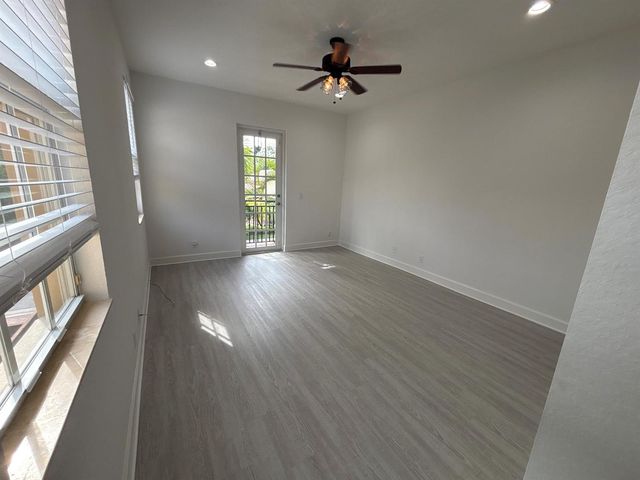 2789 Eagle Rock Circle 207, West Palm Beach, FL 33411