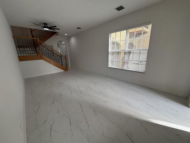 2789 Eagle Rock Circle 207, West Palm Beach, FL 33411