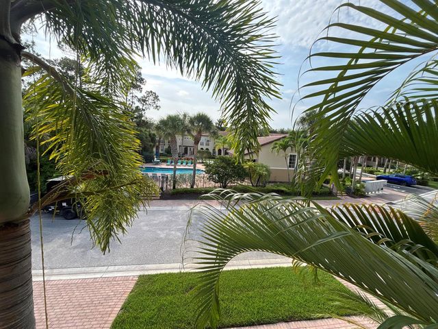 2789 Eagle Rock Circle 207, West Palm Beach, FL 33411