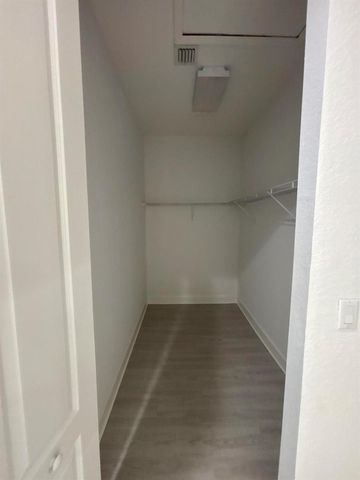 2789 Eagle Rock Circle 207, West Palm Beach, FL 33411