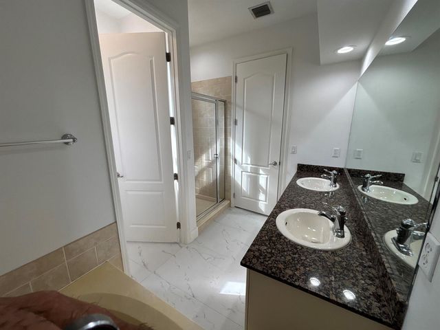 2789 Eagle Rock Circle 207, West Palm Beach, FL 33411