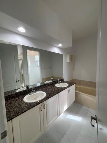 2789 Eagle Rock Circle 207, West Palm Beach, FL 33411