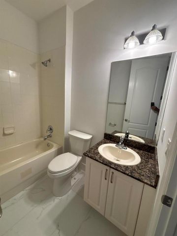 2789 Eagle Rock Circle 207, West Palm Beach, FL 33411