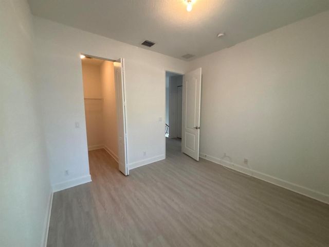 2789 Eagle Rock Circle 207, West Palm Beach, FL 33411