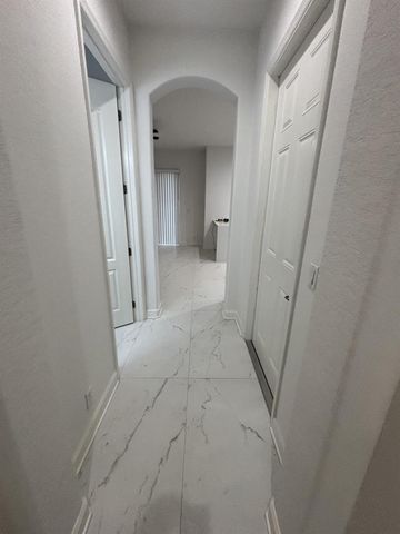 2789 Eagle Rock Circle 207, West Palm Beach, FL 33411