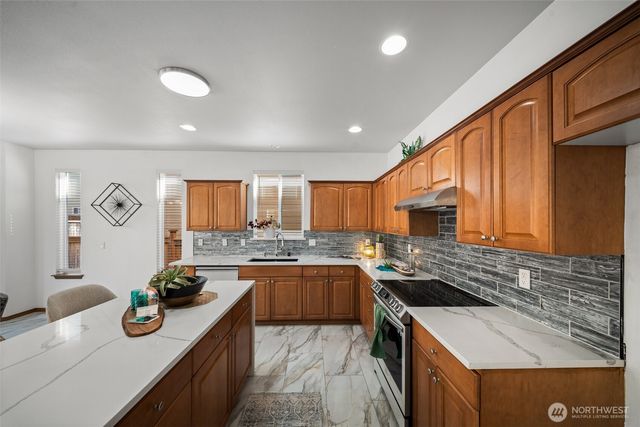 312 Oso Berry Street NW, Olympia, WA 98502