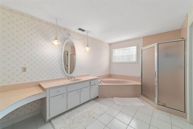 8051 NW 43RD LANE, Ocala, FL 34482