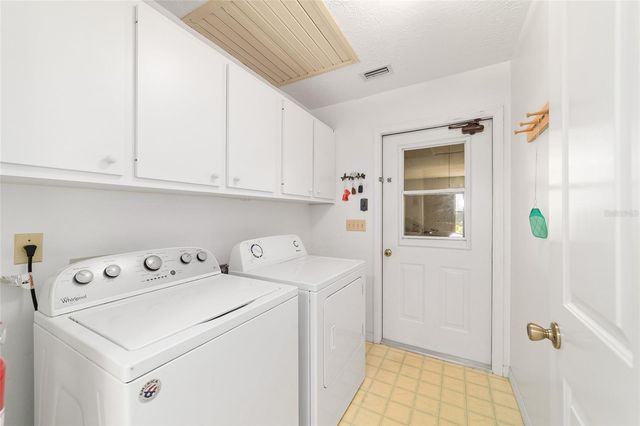 8051 NW 43RD LANE, Ocala, FL 34482