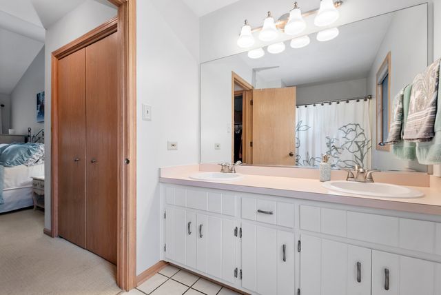 17326 Brook Crossing Court, Orland Park, IL 60467