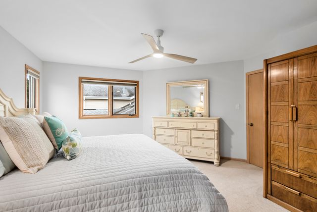 17326 Brook Crossing Court, Orland Park, IL 60467