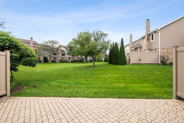 17326 Brook Crossing Court, Orland Park, IL 60467