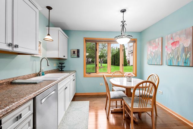 17326 Brook Crossing Court, Orland Park, IL 60467