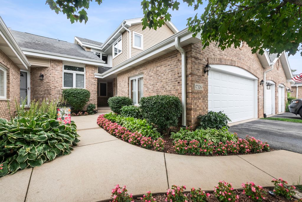 17326 Brook Crossing Court, Orland Park, IL 60467