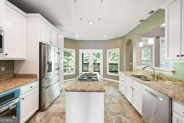 13 Royal Lake Drive SE, Cartersville, GA 30120
