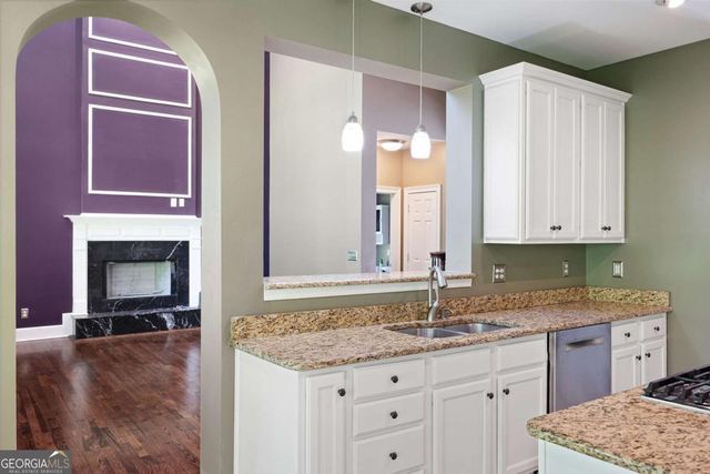 13 Royal Lake Drive SE, Cartersville, GA 30120