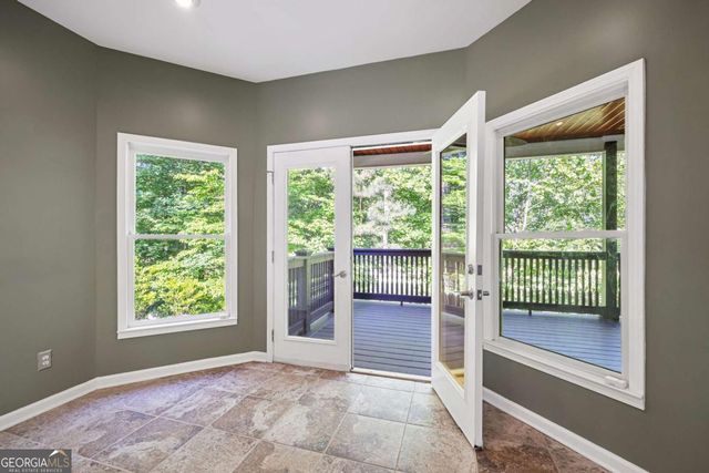 13 Royal Lake Drive SE, Cartersville, GA 30120