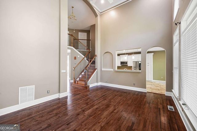 13 Royal Lake Drive SE, Cartersville, GA 30120