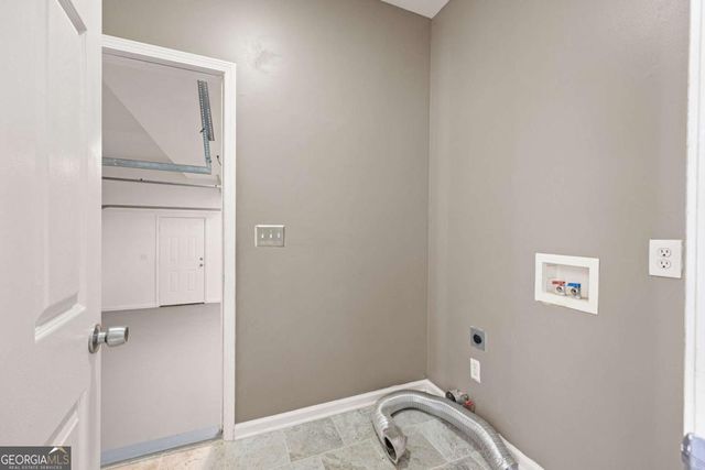 13 Royal Lake Drive SE, Cartersville, GA 30120
