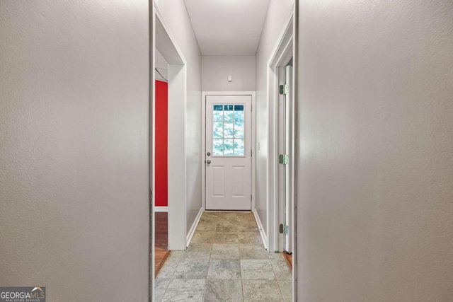 13 Royal Lake Drive SE, Cartersville, GA 30120