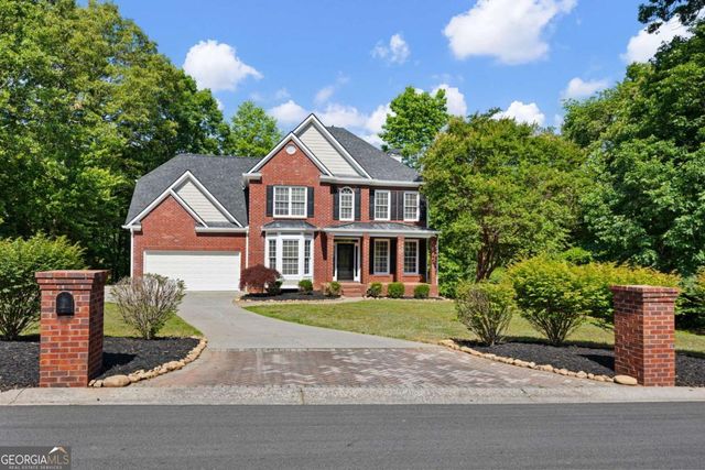 13 Royal Lake Drive SE, Cartersville, GA 30120