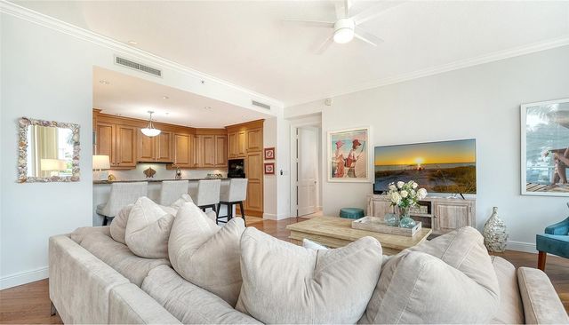 1300 BENJAMIN FRANKLIN DRIVE 301, Sarasota, FL 34236