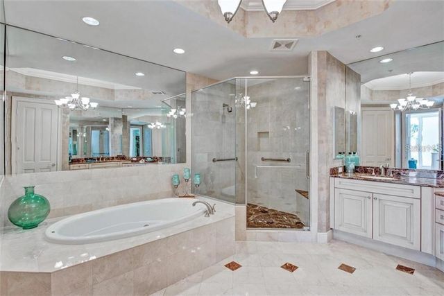 1300 BENJAMIN FRANKLIN DRIVE 301, Sarasota, FL 34236