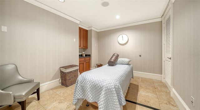 1300 BENJAMIN FRANKLIN DRIVE 301, Sarasota, FL 34236