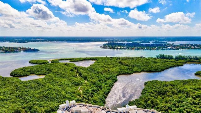 1300 BENJAMIN FRANKLIN DRIVE 301, Sarasota, FL 34236