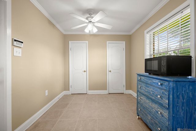 1088 S Burgess Dr, Baton Rouge, LA 70815