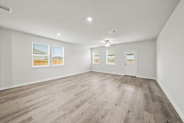 1211 Avenue M, Bay City, TX 77414