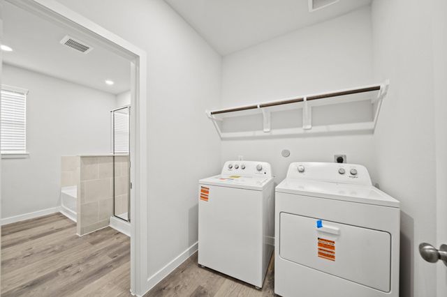 1211 Avenue M, Bay City, TX 77414