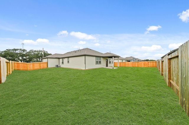 1211 Avenue M, Bay City, TX 77414