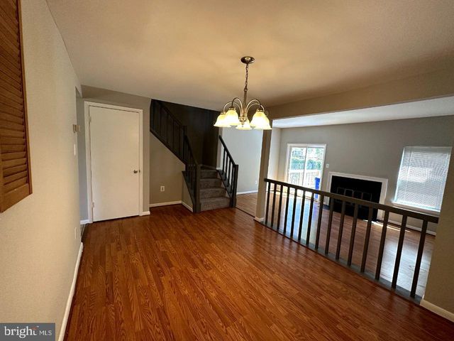 8121 FENWICK CT, Laurel, MD 20707