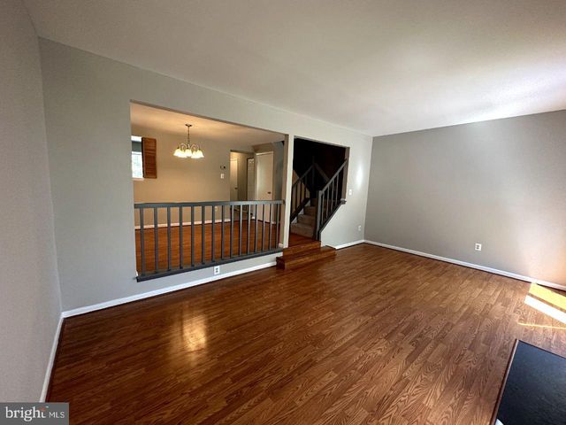 8121 FENWICK CT, Laurel, MD 20707