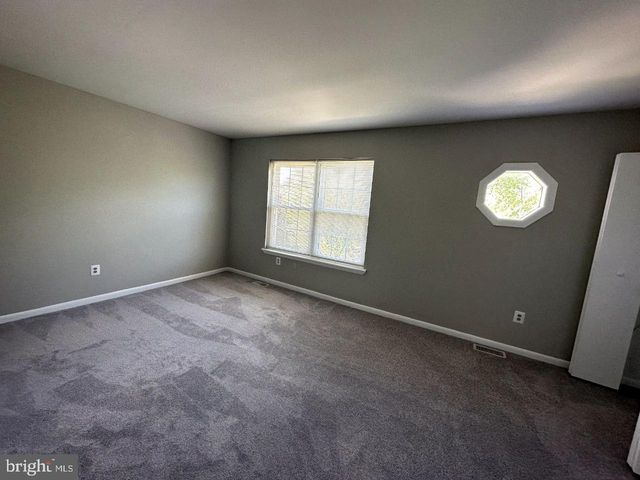 8121 FENWICK CT, Laurel, MD 20707