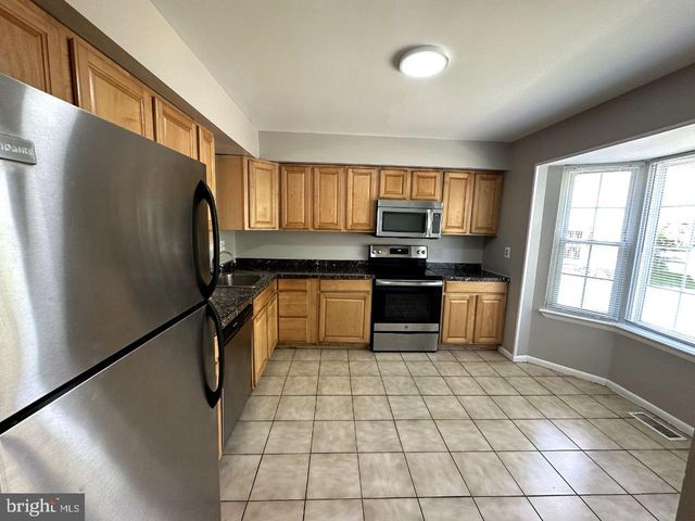 8121 FENWICK CT, Laurel, MD 20707