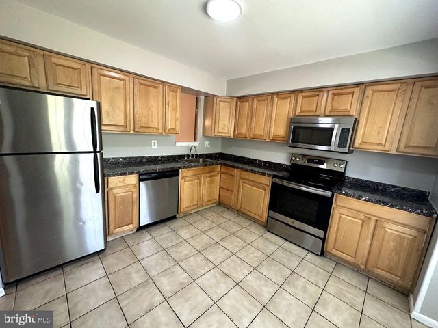 8121 FENWICK CT, Laurel, MD 20707