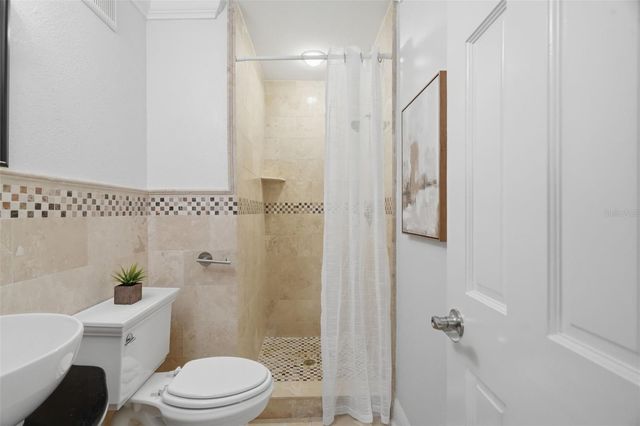 3127 W SLIGH AVENUE 203B, Tampa, FL 33614