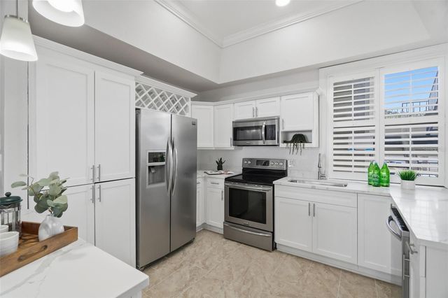 3127 W SLIGH AVENUE 203B, Tampa, FL 33614