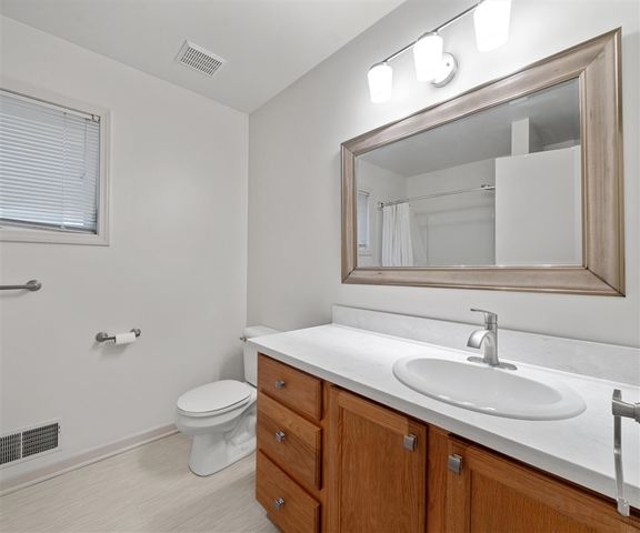 905 Wildt Street, Ann Arbor, MI 48103