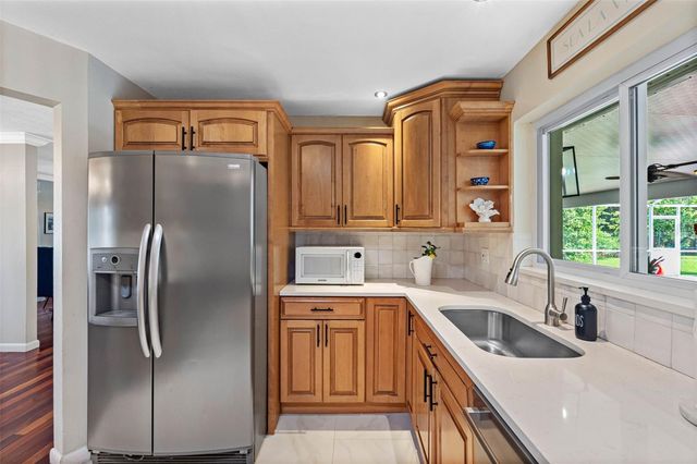 1811 NURSERY ROAD, Clearwater, FL 33764