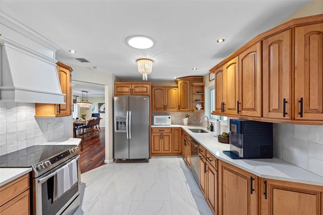 1811 NURSERY ROAD, Clearwater, FL 33764