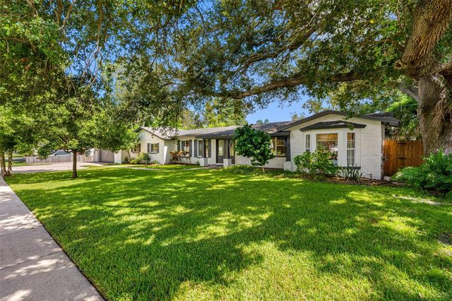 1811 NURSERY ROAD, Clearwater, FL 33764