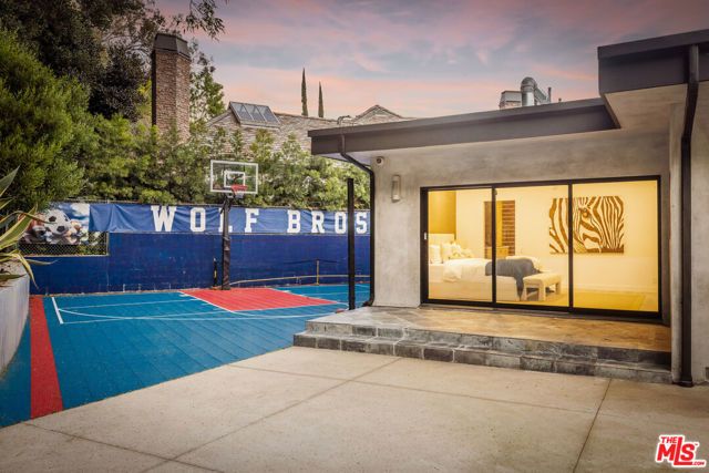 9991 Liebe Drive, Beverly Hills, CA 90210