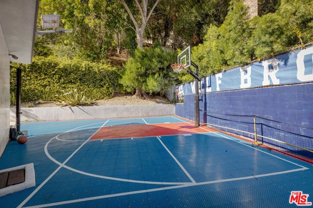 9991 Liebe Drive, Beverly Hills, CA 90210