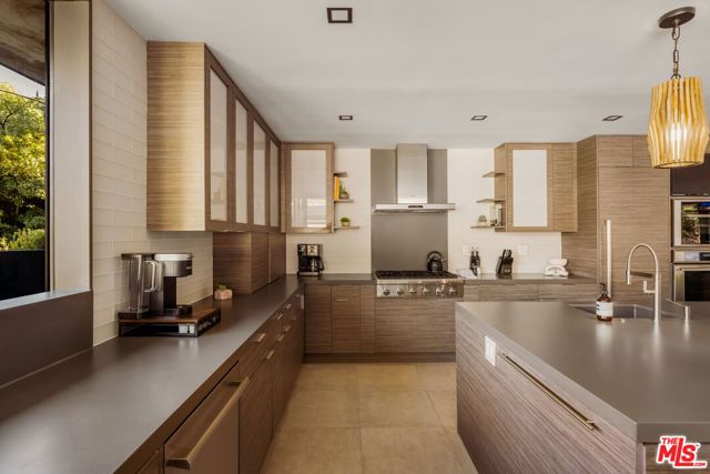 9991 Liebe Drive, Beverly Hills, CA 90210