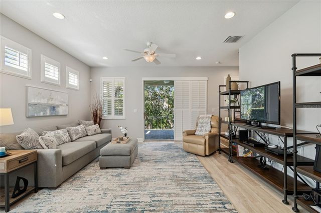 483 HARBOR SPRINGS DRIVE, Palm Harbor, FL 34683
